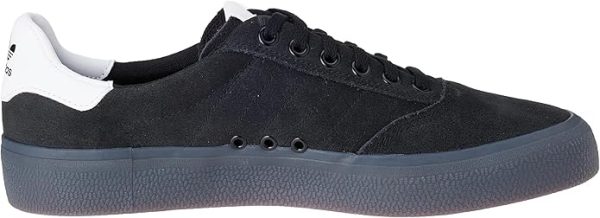 Велурени кецове adidas Originals 3MC в черно. Размер 38